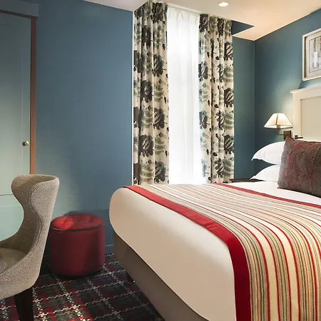 Les Tournelles Hotel
