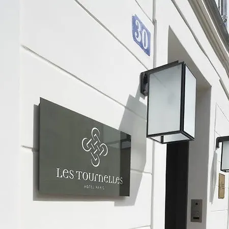 Les Tournelles Hotel 3*