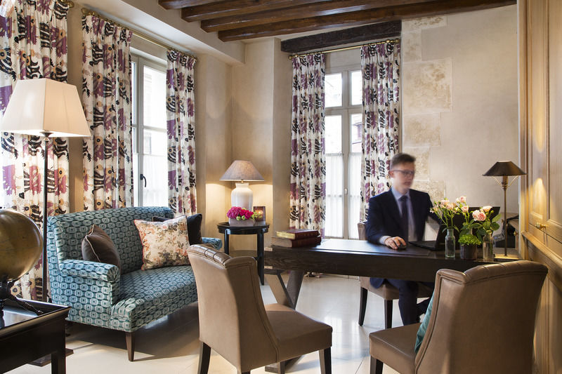 Hotel Les Tournelles 3*