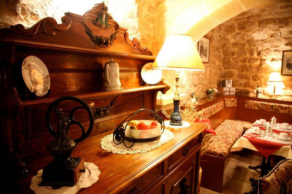 Les Tournelles Parigi